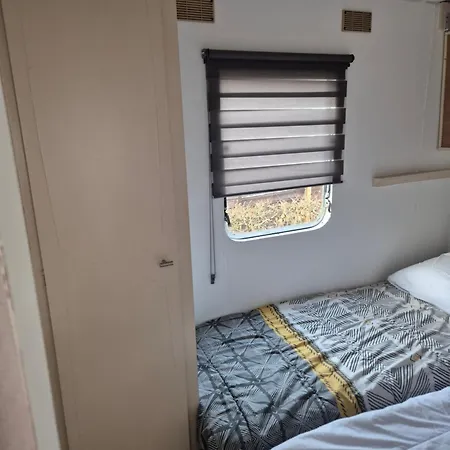 キャンプ場 Mobil-home N 17
