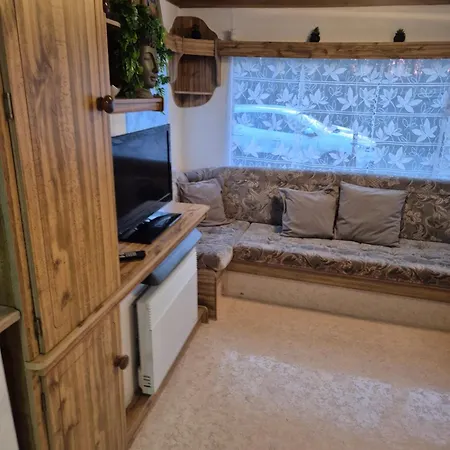 Mobil-home N 17 キャンプ場